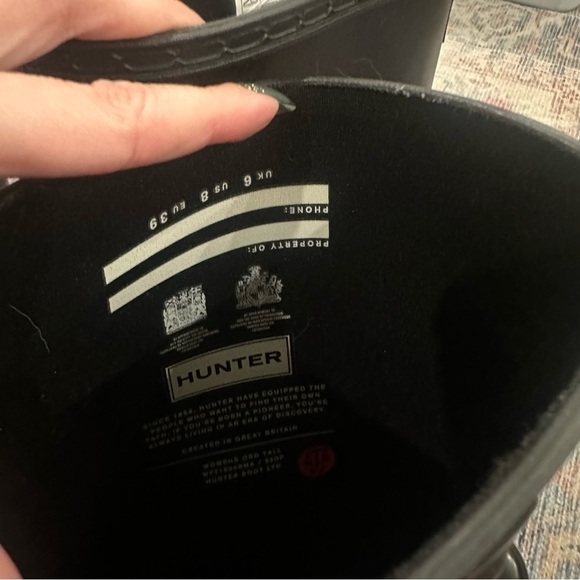 Hunter Women's Original Matte Tour Buckle Strap Rain Boots - Picture 10 of 11